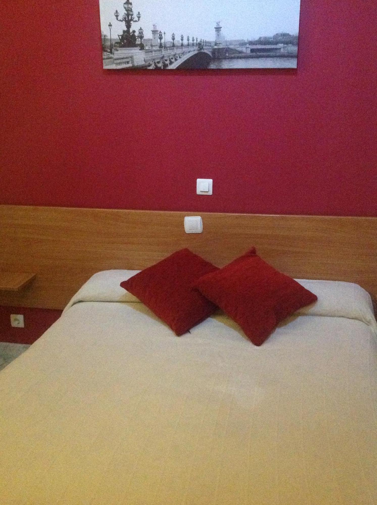 Hostal Neptuno Caces Kültér fotó