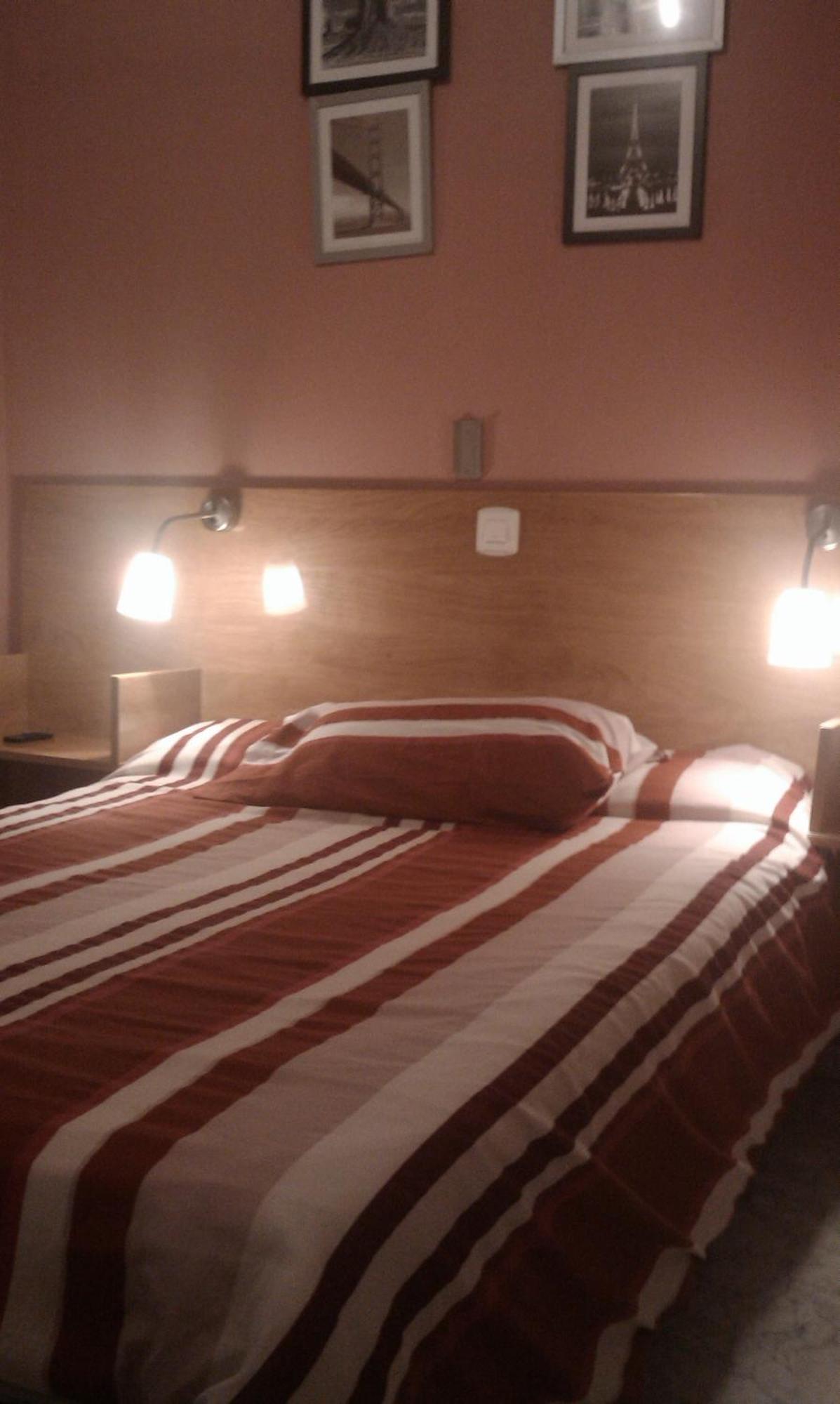Hostal Neptuno Caces Kültér fotó
