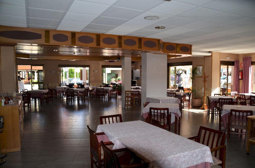 Hostal Neptuno Caces Kültér fotó