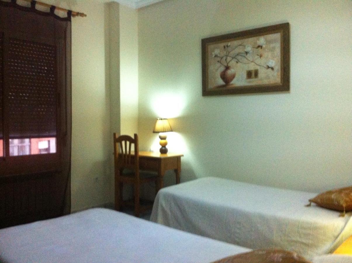 Hostal Neptuno Caces Szoba fotó